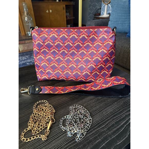 Gorgeous Patterned Bohemian Flower Crossbody With 3 Different Straps - Picture 1 of 10